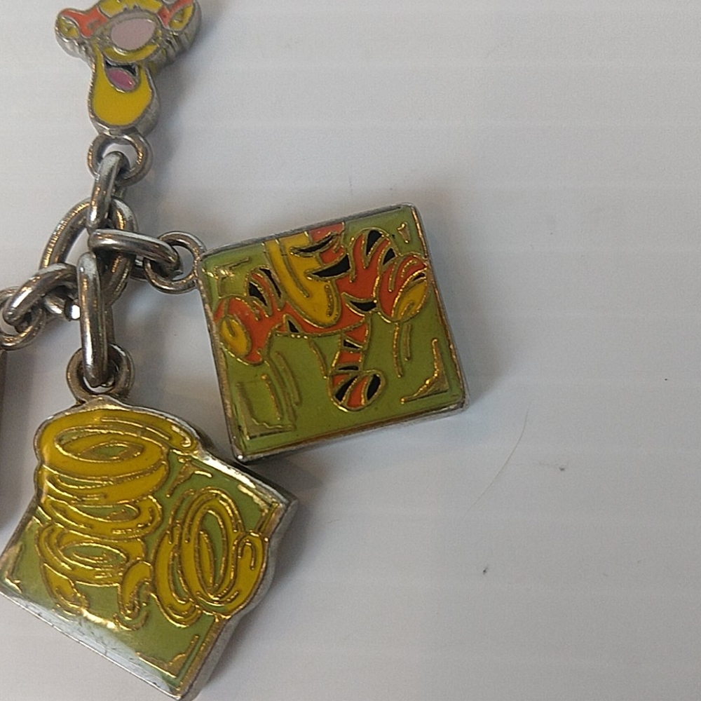 Disney Tigger Key Chain Colorful Enamel - Picture 5 of 9